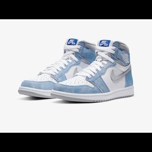 Air Jordan 1 Mid “Hyper Royal” size Y6.5/W8